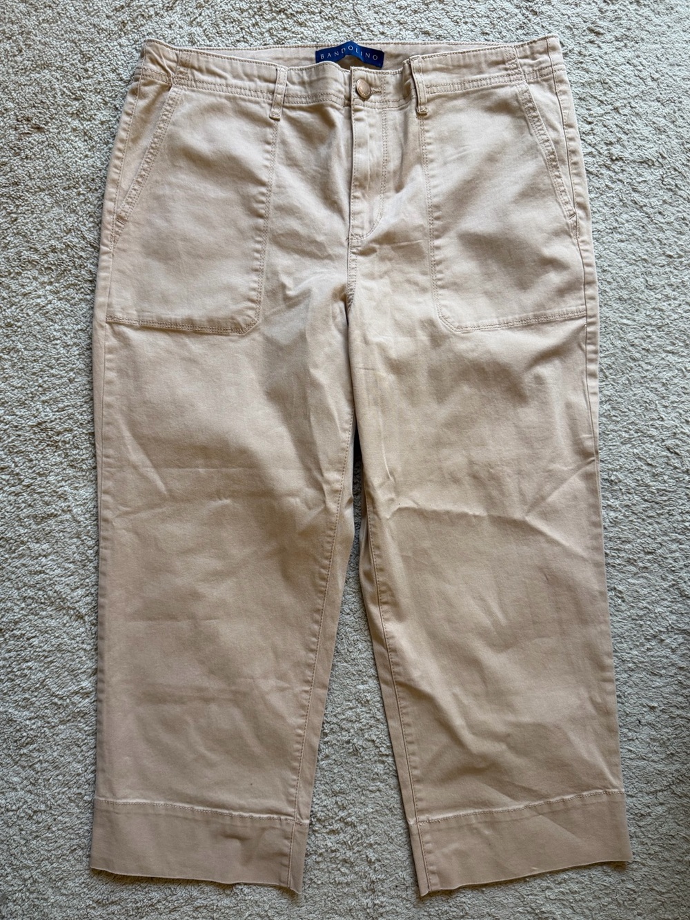 Bandolino Tan Utility Capri Pants